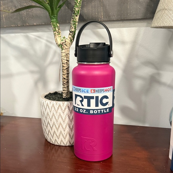 RTIC Pink Water Bottle - 32 oz - Picture 2 of 2